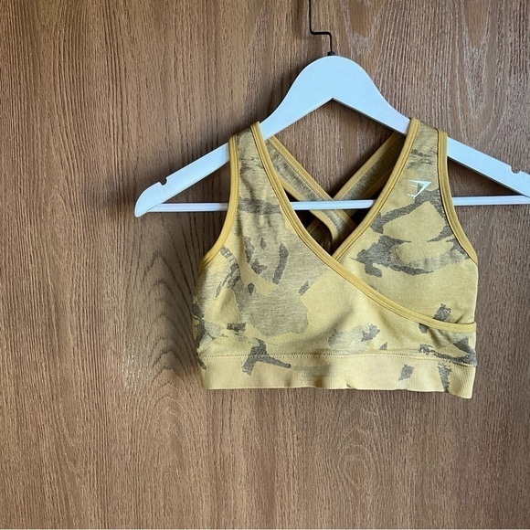 Gymshark Set Size Medium yellow camo leggings & sports bra - Picture 3 of 9